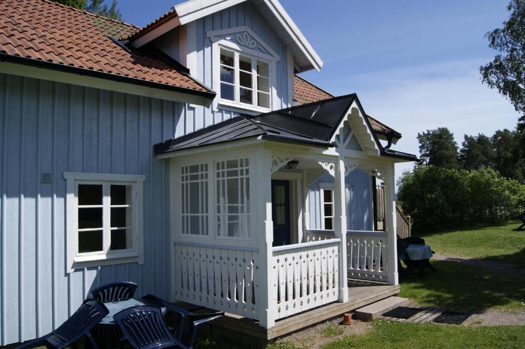 Smalandsbyn I Vimmerby Bilik gambar